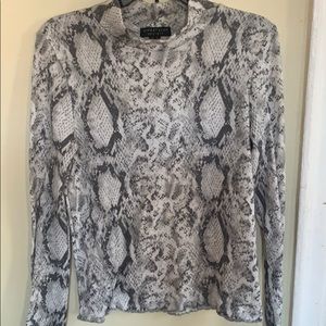 Long sleeve, cute shirt